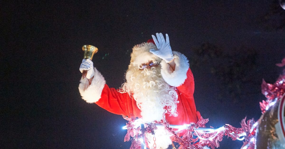 Christmas Parade 2022 Ratings Nf Mcdonnell & Sons Santa's Boulevard 2021 | City Of Mount Gambier