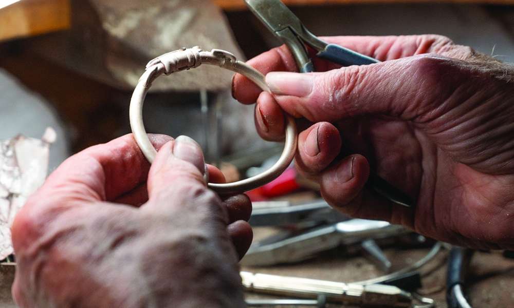 I Own a Phil Riley celebrates the timeless appeal of Riley’s work – bringing together pieces that are instantly recognisable, worn with pride, and steeped in personal stories from the Limestone Coast and beyond.