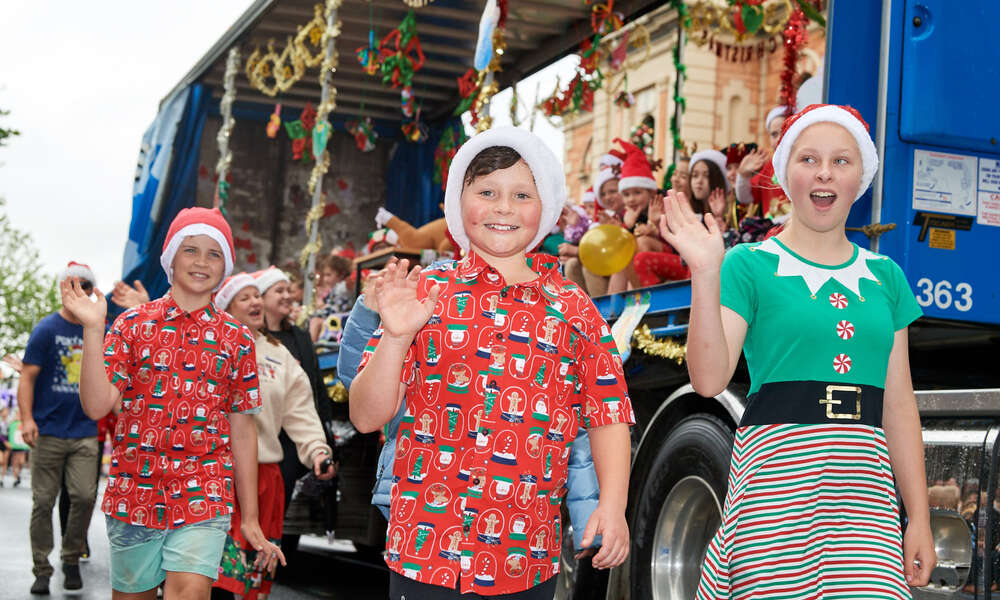 Mulga Street Primary School's 'Together Again at Christmas ' won the best school entry award at the 2022 NF McDonnell and Sons Mount Gambier Christmas Parade.