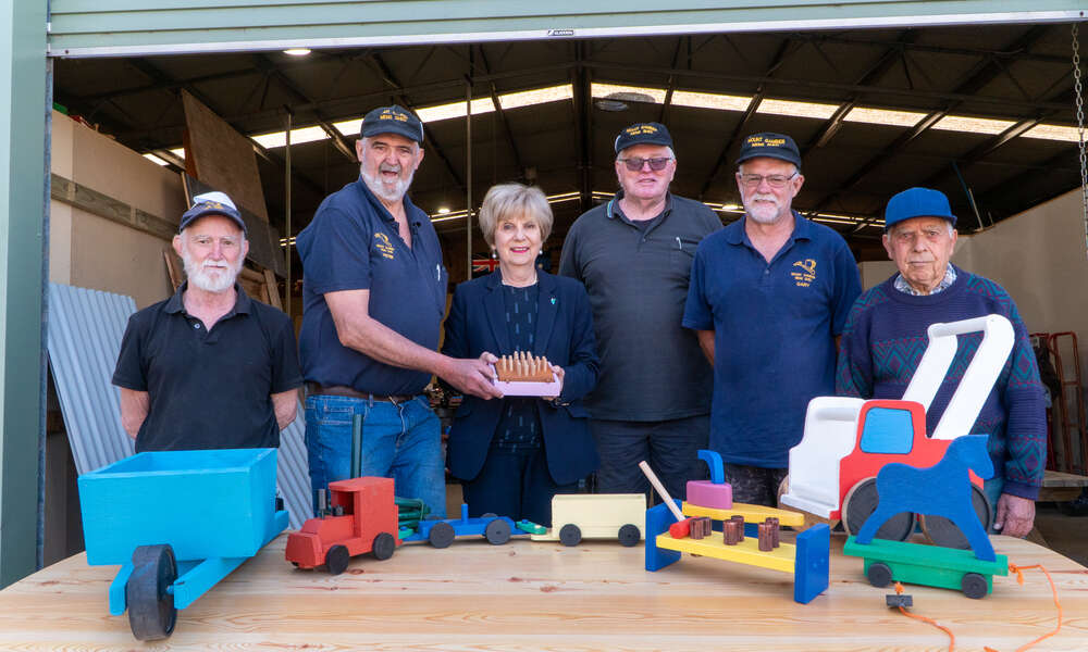 Mayor Martin and Men’s Shed members with handmade wooden toys to be donated to the Mayor’s Christmas Appeal for families in need at Christmas.