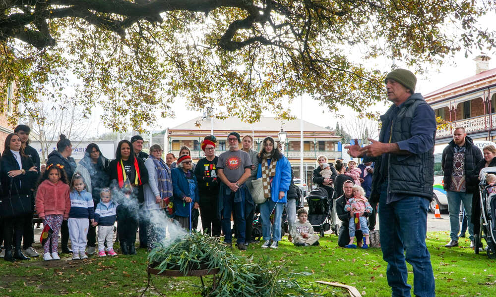 Uncle Doug Nicholls conducted a Smoking Ceremony at the Cave Garden/Thugi for NAIDOC Week.