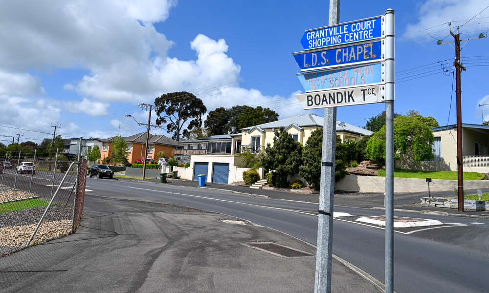 Road reconstruction works will be undertaken on Boandik Terrace from Crouch Street to Warren Street as part of Local Roads and Community Infrastructure Program (LRCI) grant funding.