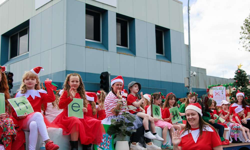 Best School Entry - $500
Mil Lelf on a Shelf - Mil Lel Primary School