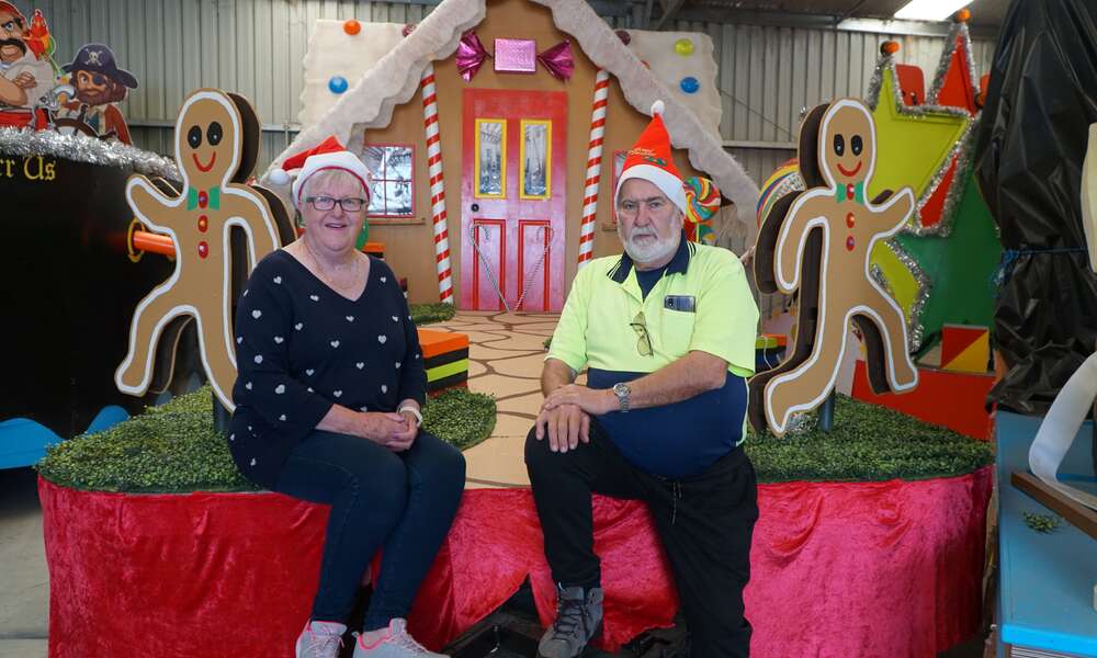 Event volunteers Helen and Tom Telford with the Hansel and Gretel Christmas float.
