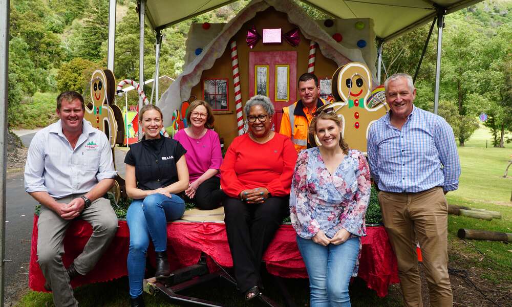 Event Sponsors NF McDonnell and Sons Shaun McDonnell and Coral Mak, Community Events Team Leader Xarnia Keding, Community Events Officers Kris Mibus and Daryl Ferguson with NF McDonnell and Sons Vicki Scriven and Ken Sanders.
