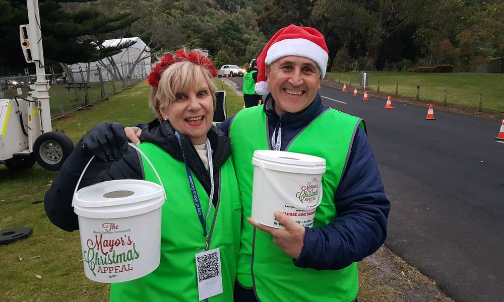 Mayor Lynette Martin and Cr Frank Morello were on location at Santa's Boulevard collecting donations for the Mount Gambier Community Mayor's Christmas Appeal.